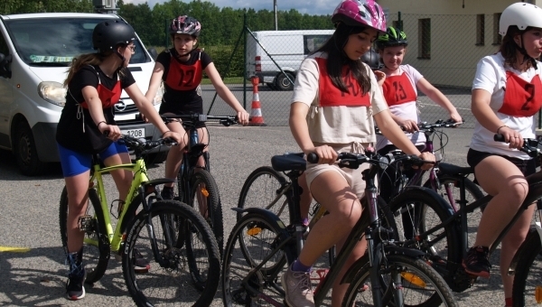 Naši žáci na cyklistických závodech