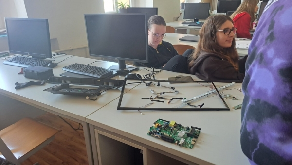 Staré věci umí ještě posloužit...