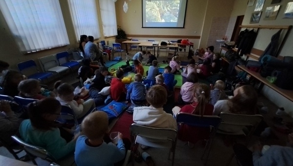 Pohádkový večer a přespání školní družiny v Domečku 