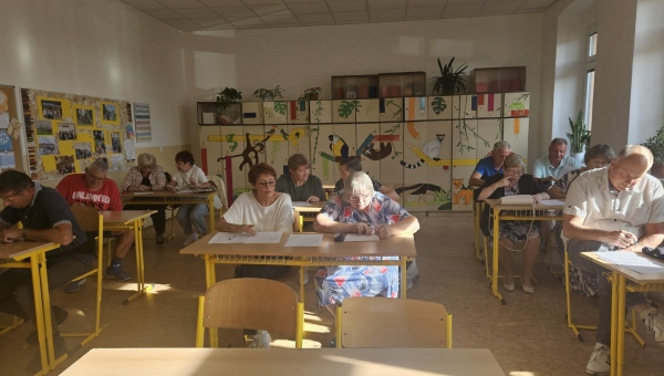 Po 50 letech znovu ve školních lavicích